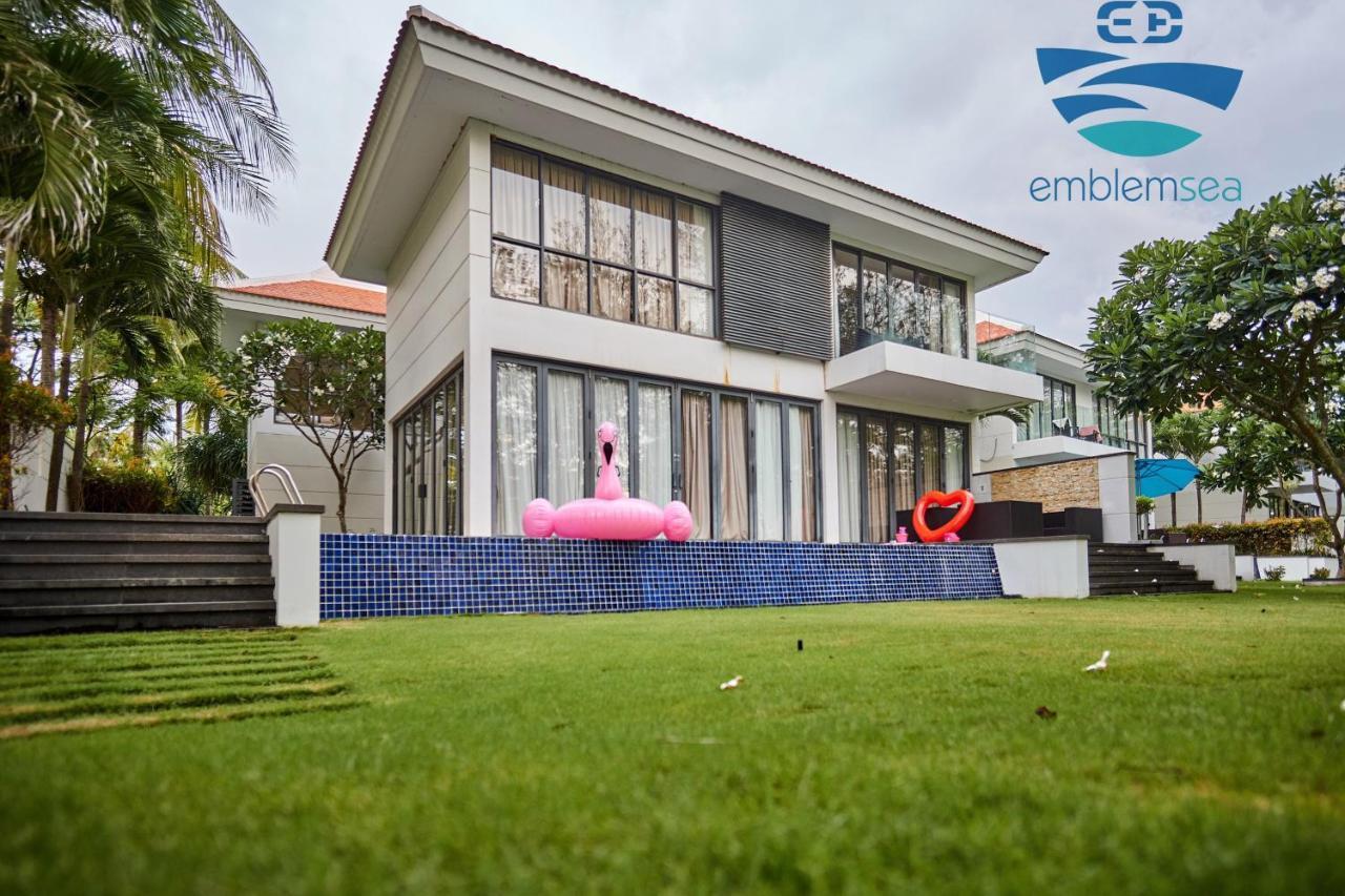 Emblem Sea 4 Bedroom Villas Danang Exterior photo