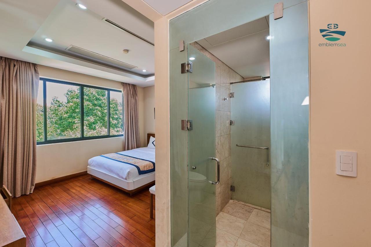 Emblem Sea 4 Bedroom Villas Danang Exterior photo