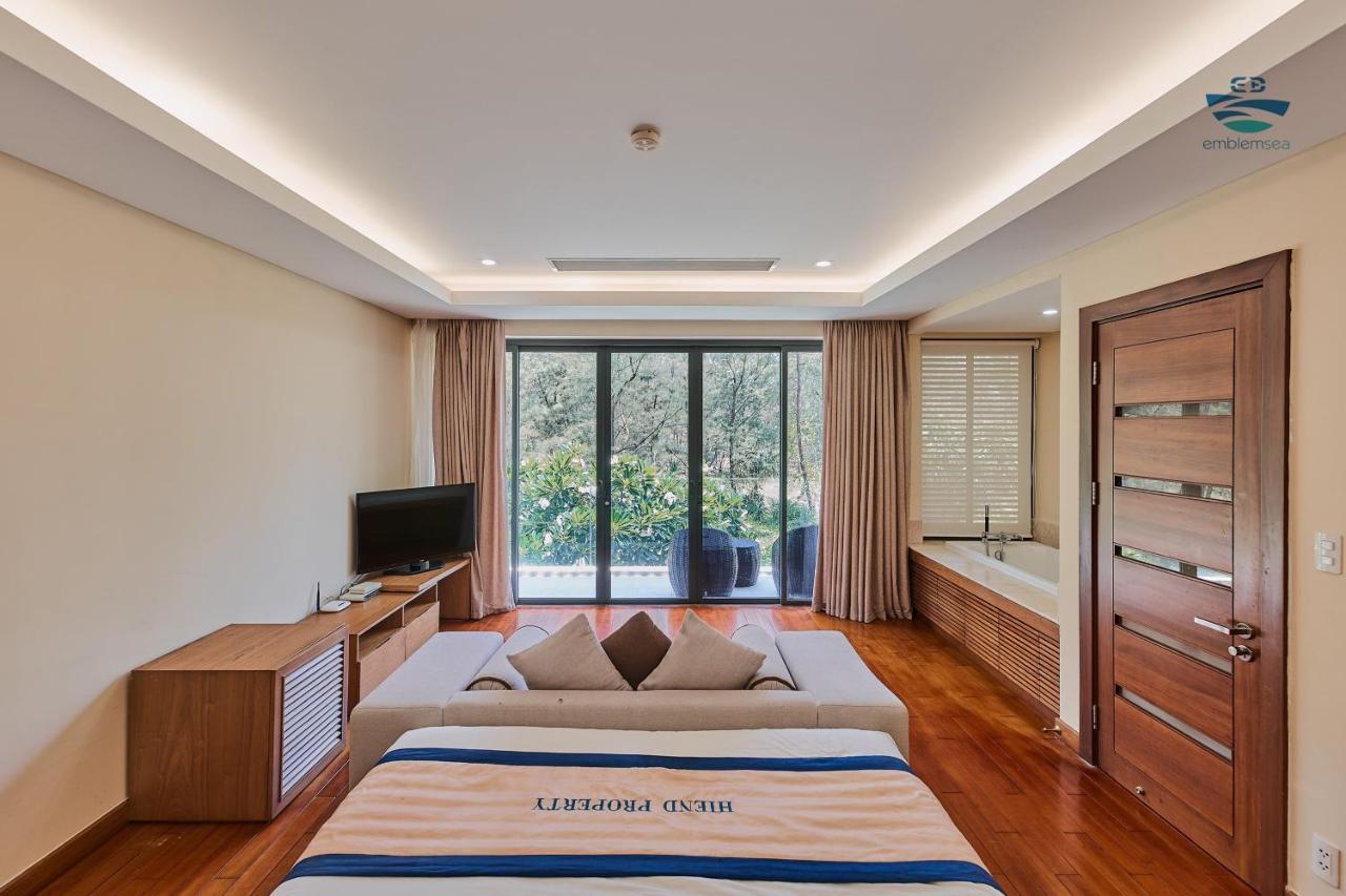 Emblem Sea 4 Bedroom Villas Danang Exterior photo