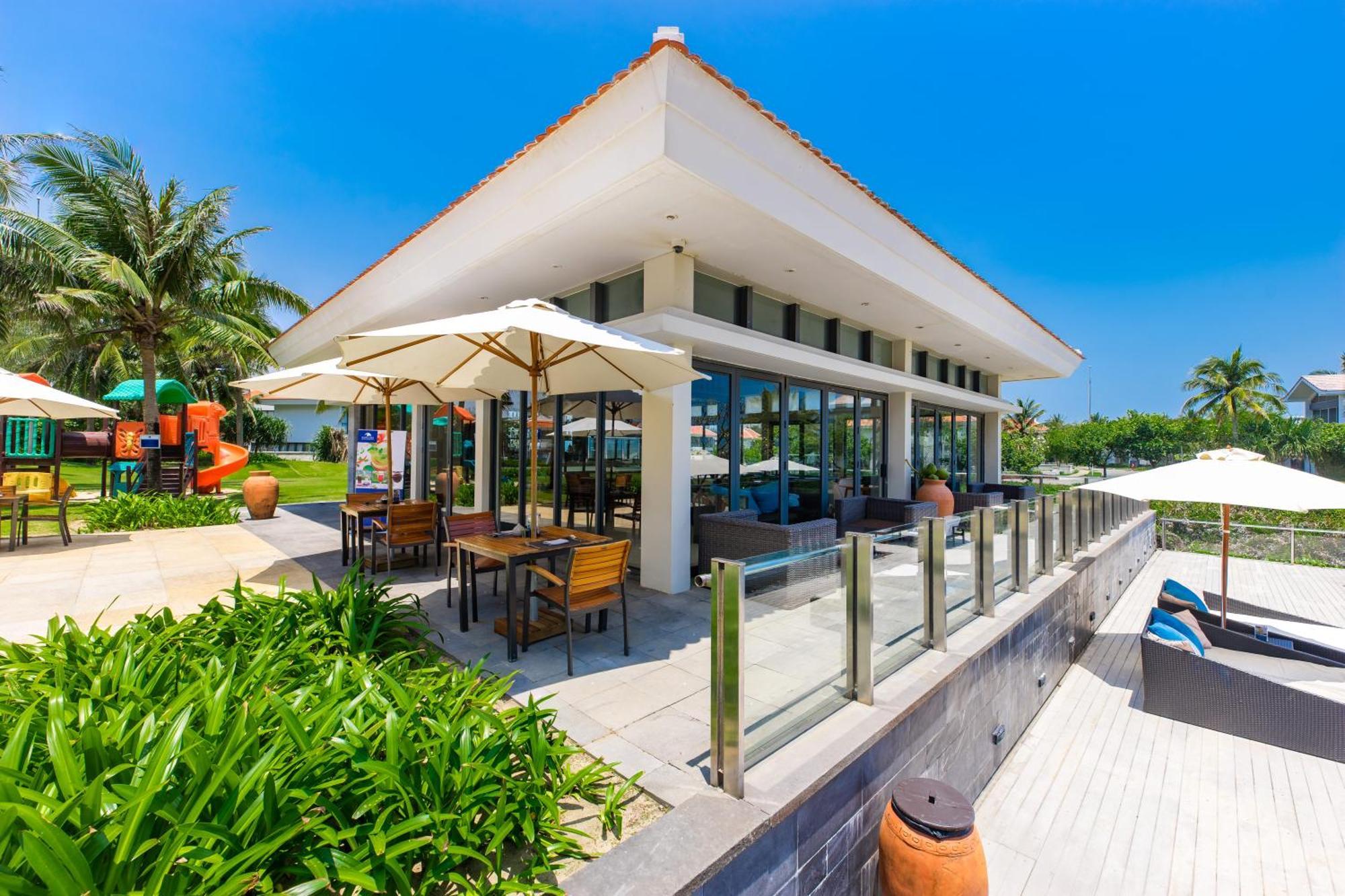 Emblem Sea 4 Bedroom Villas Danang Exterior photo